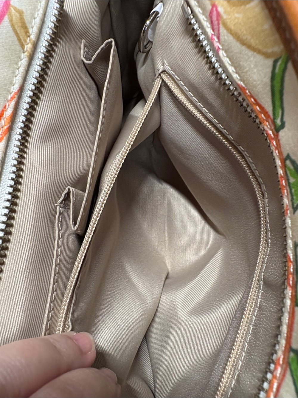 Coach Hamptons Pastel Scribble Signature Small Tote - F10673 - Picture 15 of 16